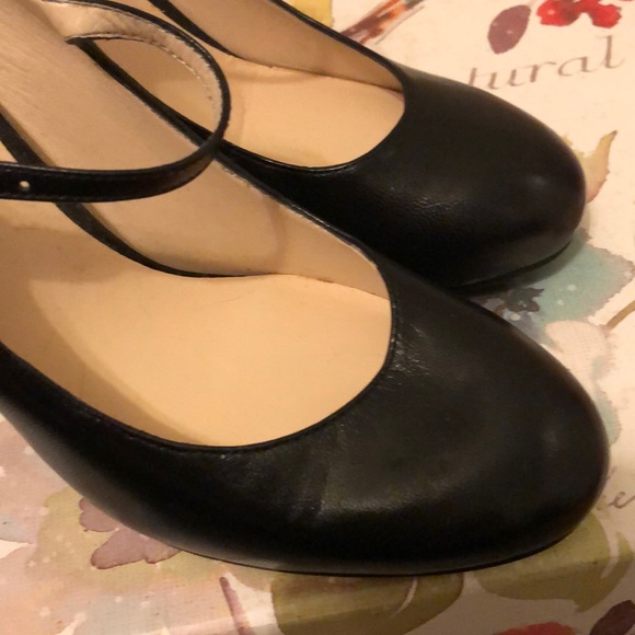 COPY - Black leather Nine West Mary-Janes - Picture 4 of 6